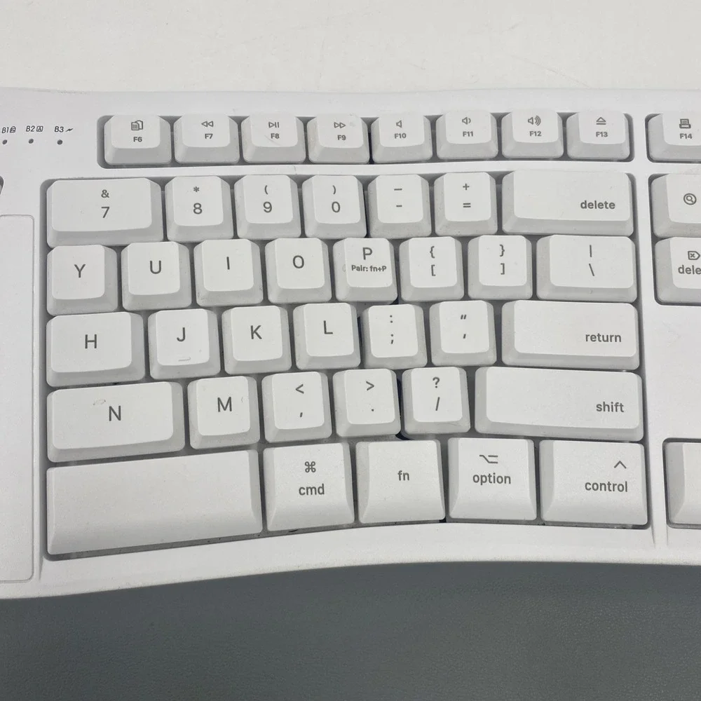 Macally‎ Wireless Ergonomic Keyboard White Bluetooth Split Mac Layout RFBTKEYB